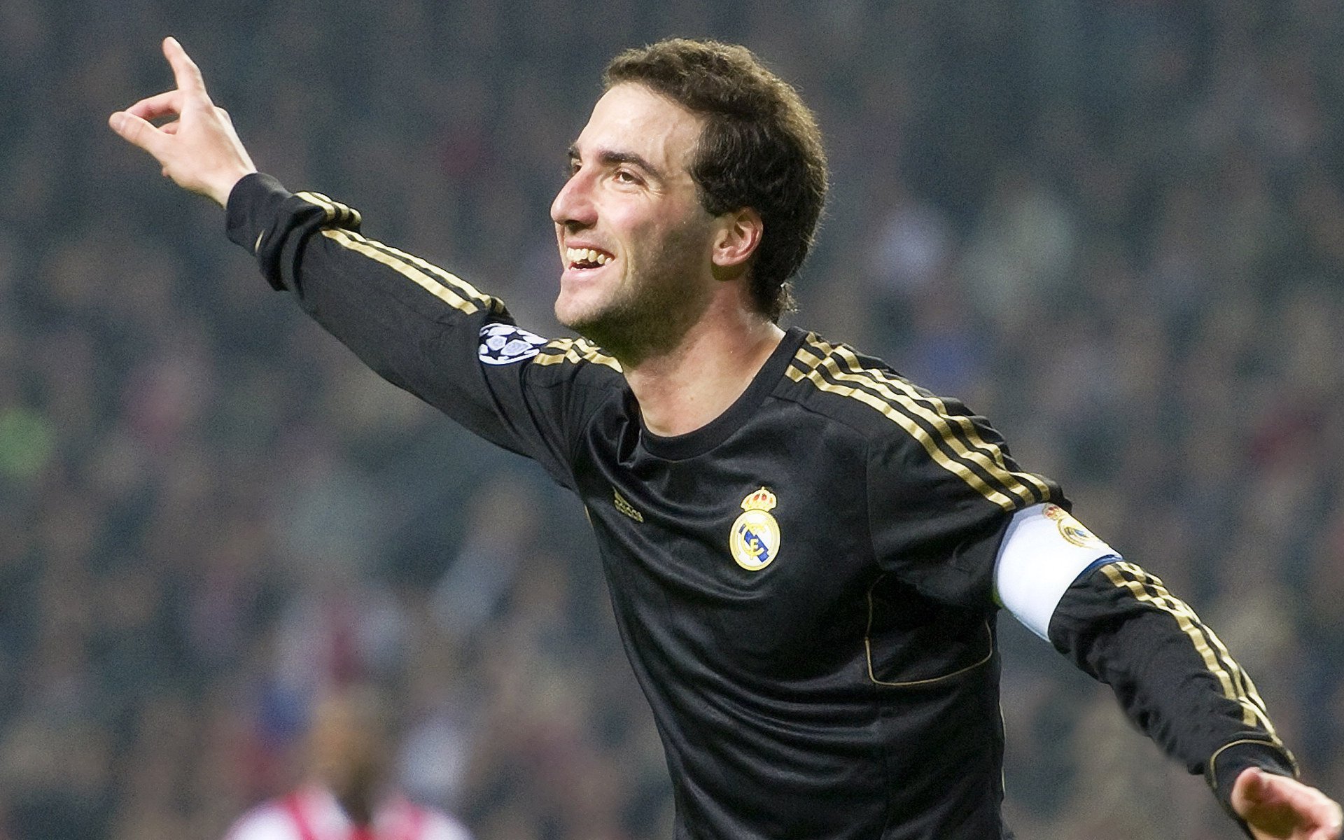 开云体育链接-“战术揭秘：团队如何打造无敌防线？”，打造团队战斗力